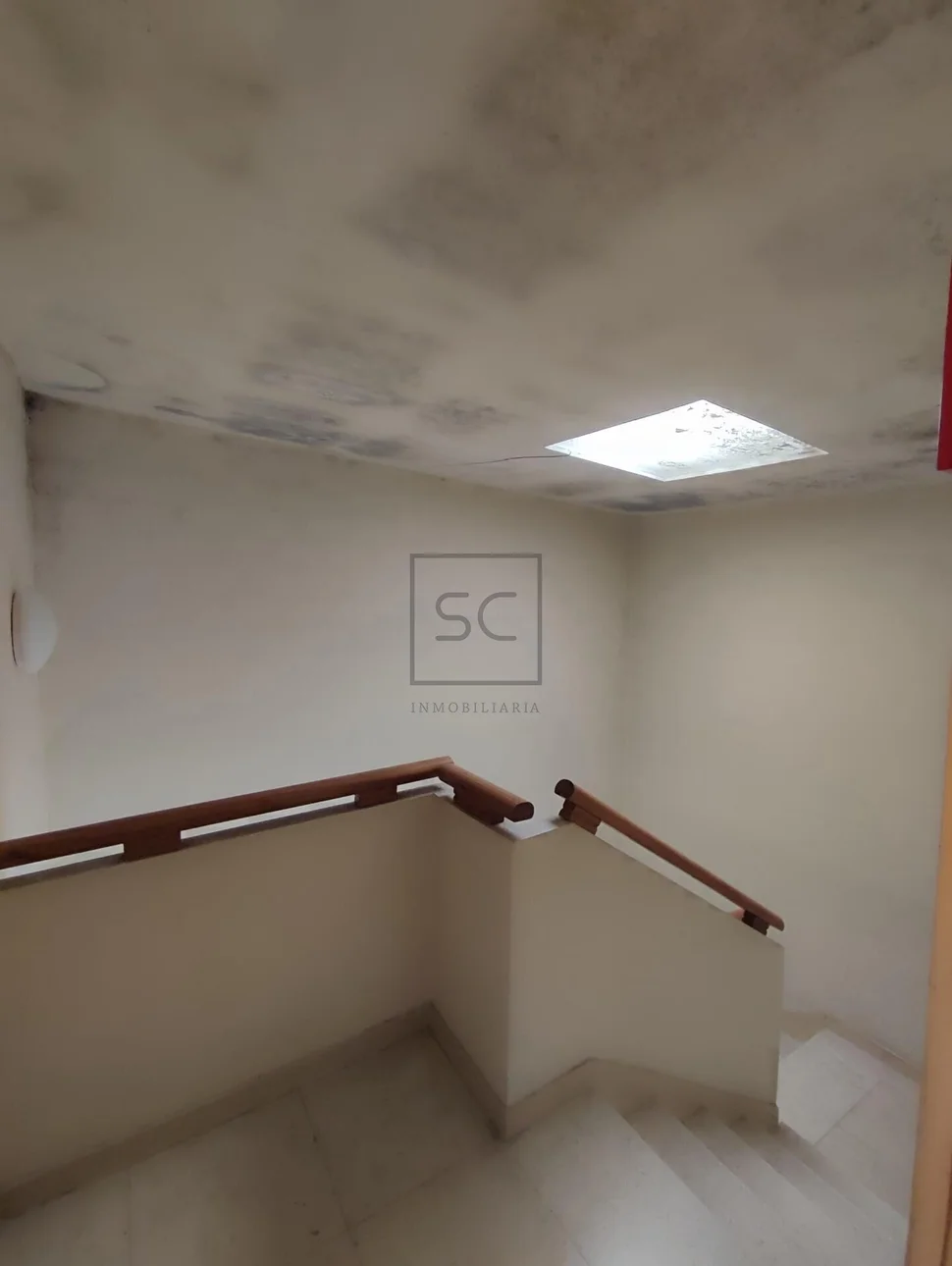 Voluminoso piso con dos terrazas en fene