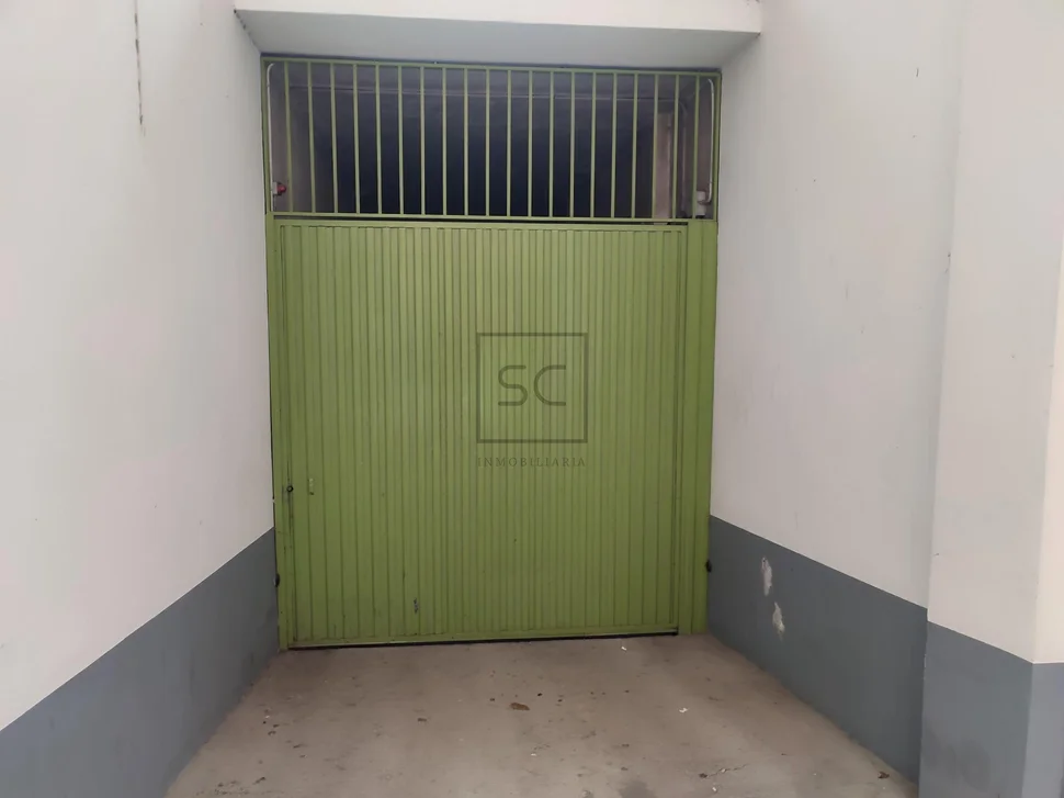 Voluminoso piso con dos terrazas en fene