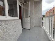 Voluminoso piso con dos terrazas en fene