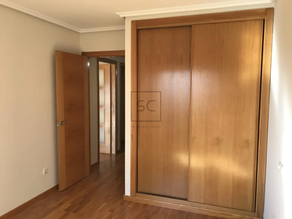 Luminoso piso en el alto del castaño narón