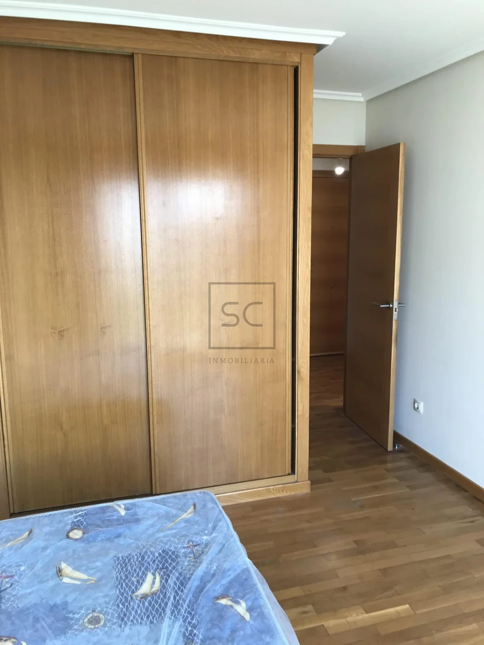 Luminoso piso en el alto del castaño narón