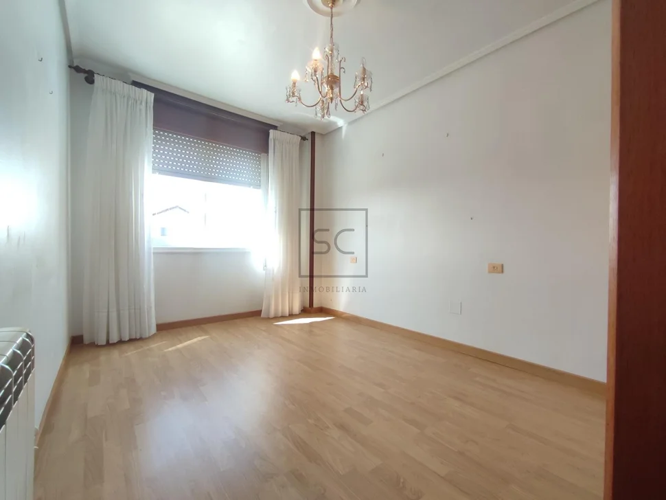 Piso de gran volumen en catabois ferrol