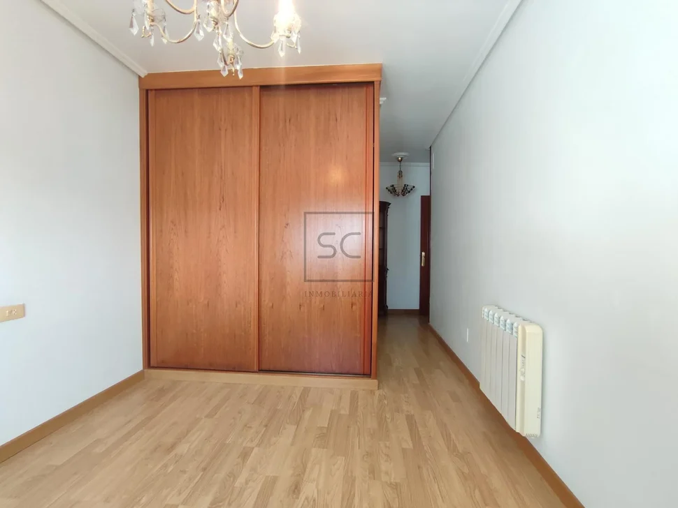 Piso de gran volumen en catabois ferrol