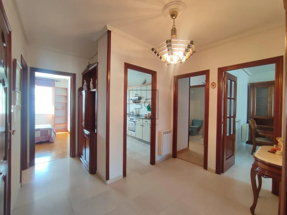 Piso de gran volumen en catabois ferrol