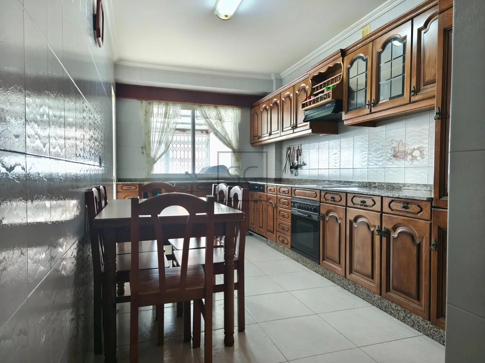 Piso con terraza en santa cecilia, narón