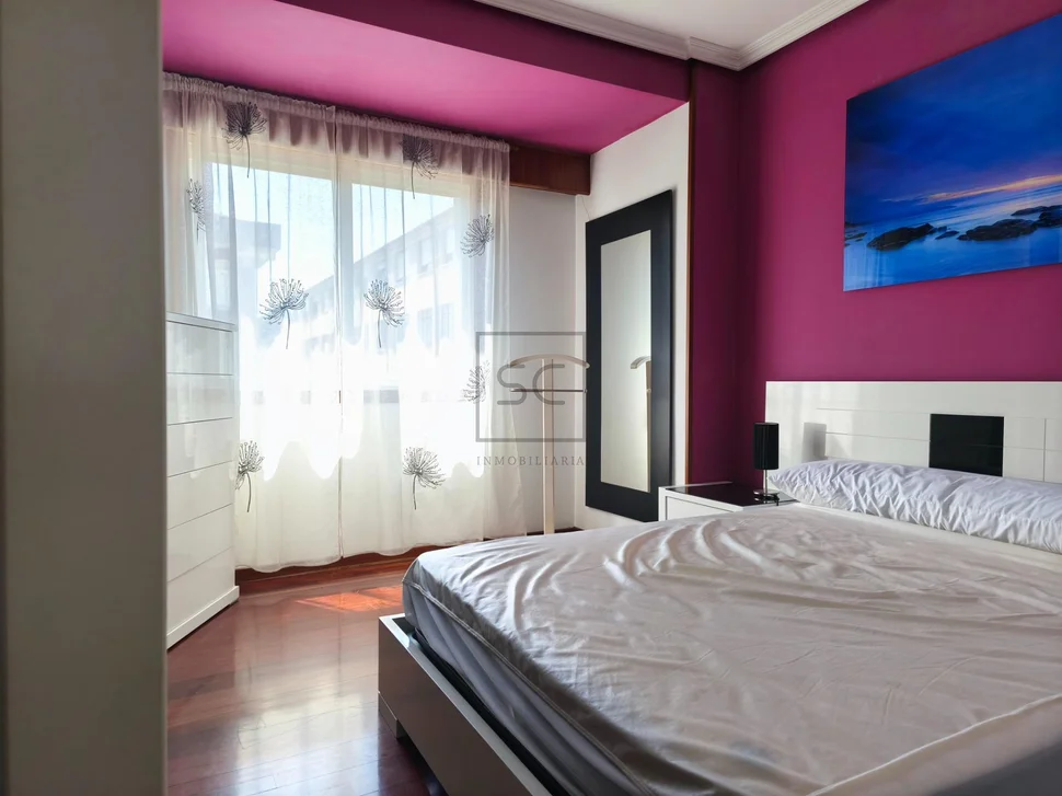 Piso con terraza en santa cecilia, narón