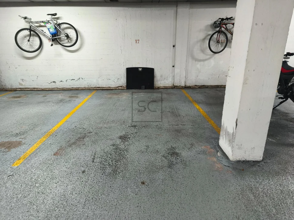 Piso con terraza en santa cecilia, narón