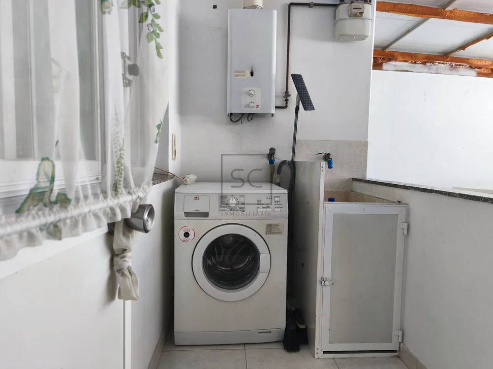 Piso con terraza en santa cecilia, narón