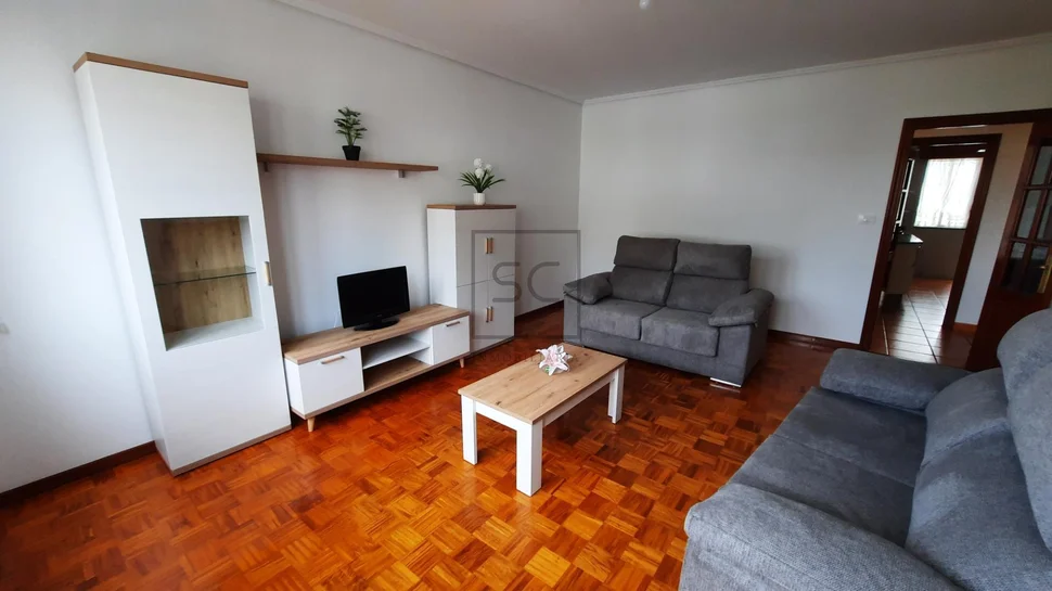 Piso amueblado con garaje en catabois – ferrol