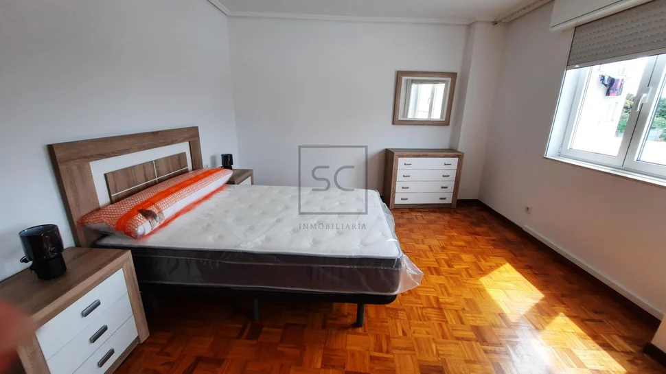 Piso amueblado con garaje en catabois – ferrol