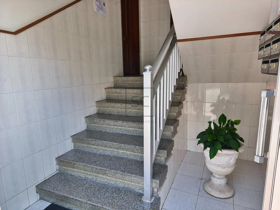 Piso listo para entrar a vivir en caranza-ferrol