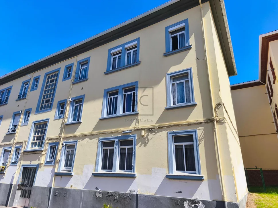 Piso listo para entrar a vivir en caranza-ferrol