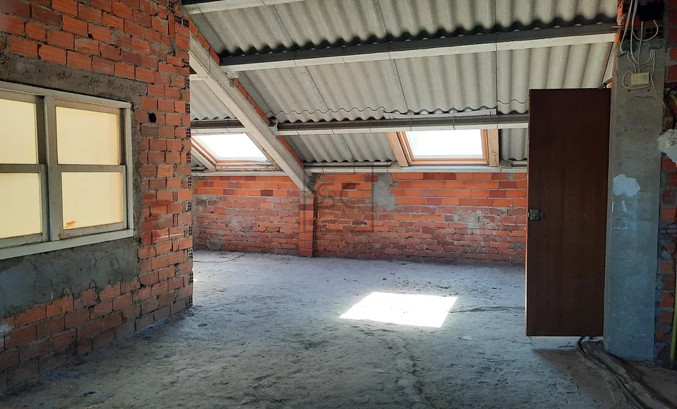 Piso con terraza y vistas al mar en a graña