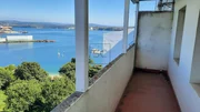 Piso con terraza y vistas al mar en a graña