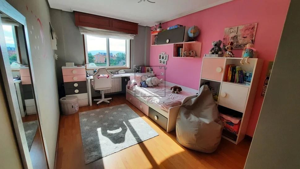 Duplex con ascensor y garaje en puerta de neira- ferrol