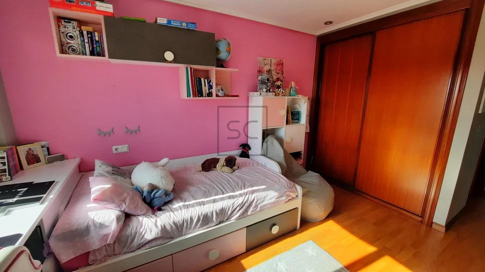 Duplex con ascensor y garaje en puerta de neira- ferrol