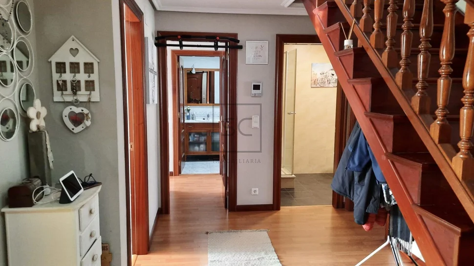Duplex con ascensor y garaje en puerta de neira- ferrol