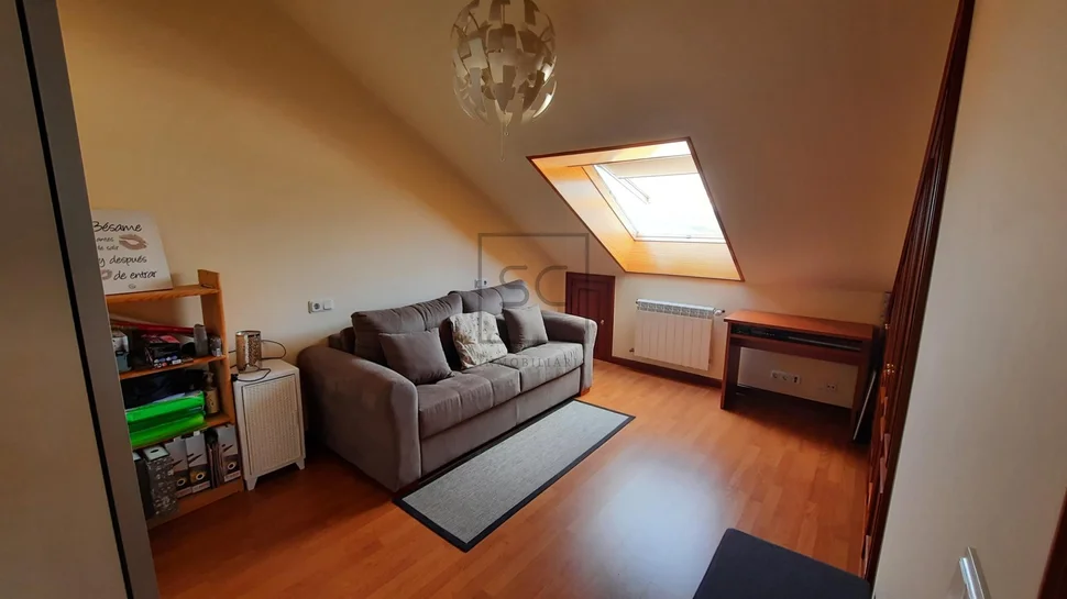 Duplex con ascensor y garaje en puerta de neira- ferrol