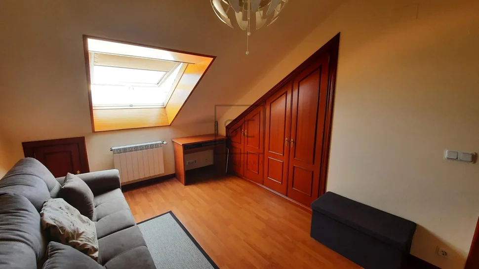 Duplex con ascensor y garaje en puerta de neira- ferrol