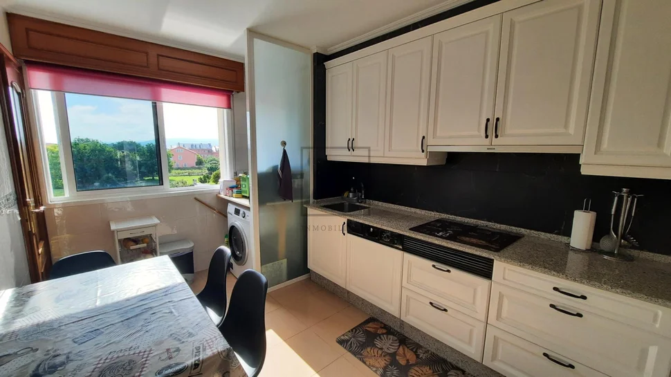 Duplex con ascensor y garaje en puerta de neira- ferrol