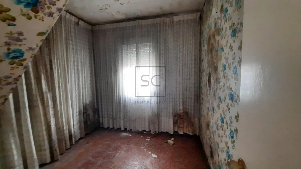 Casa adosada para reforma en freixeiro