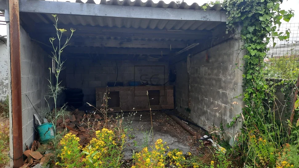 Casa adosada para reforma en freixeiro