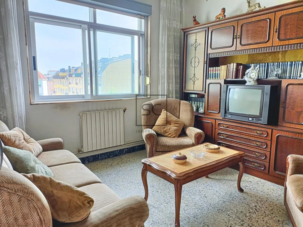 Luminoso piso en freixeiro, narón