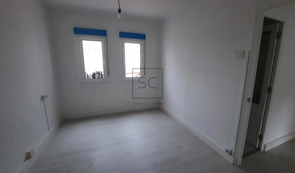 Primera planta reformada en piñeiros