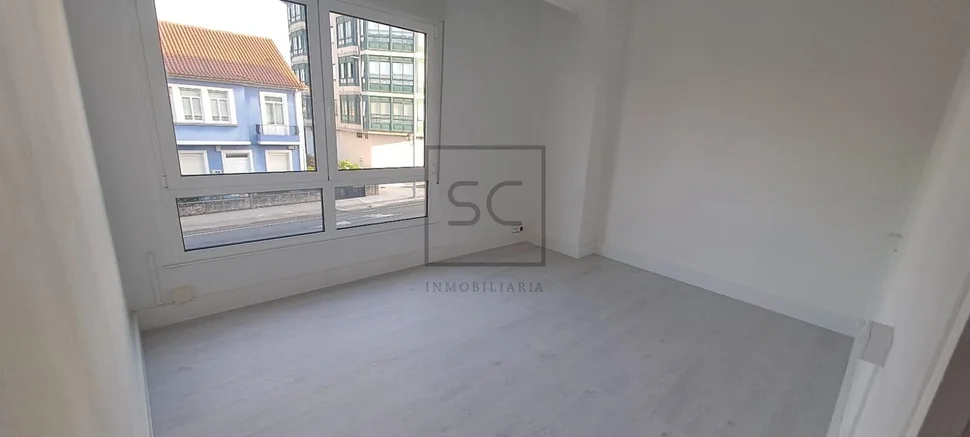 Primera planta reformada en piñeiros