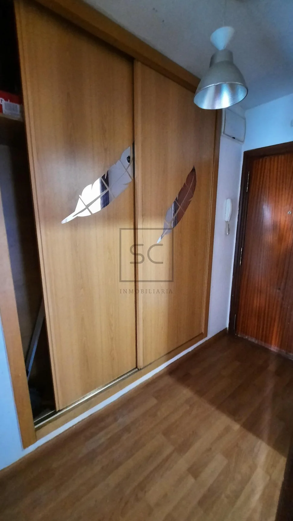 Amplio piso para reforma parcial en caranza