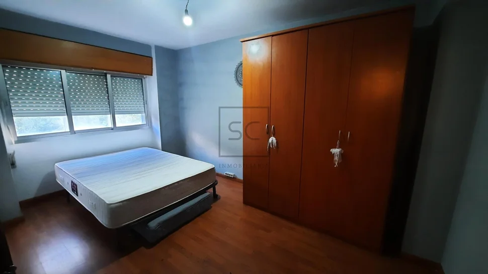 Amplio piso para reforma parcial en caranza