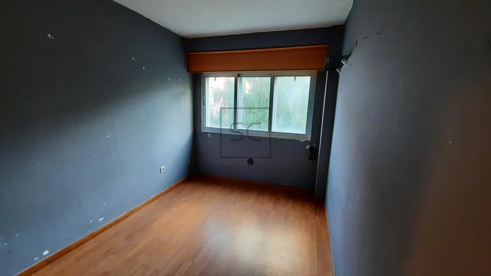 Amplio piso para reforma parcial en caranza