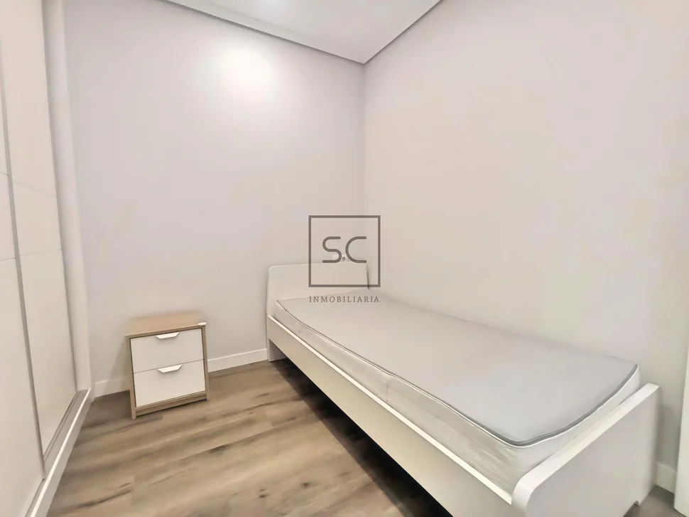 Amplio piso en ferrol