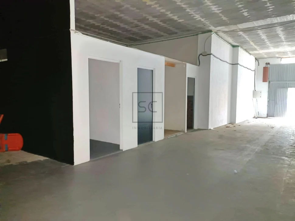 Bajo comercial en a gándara, narón