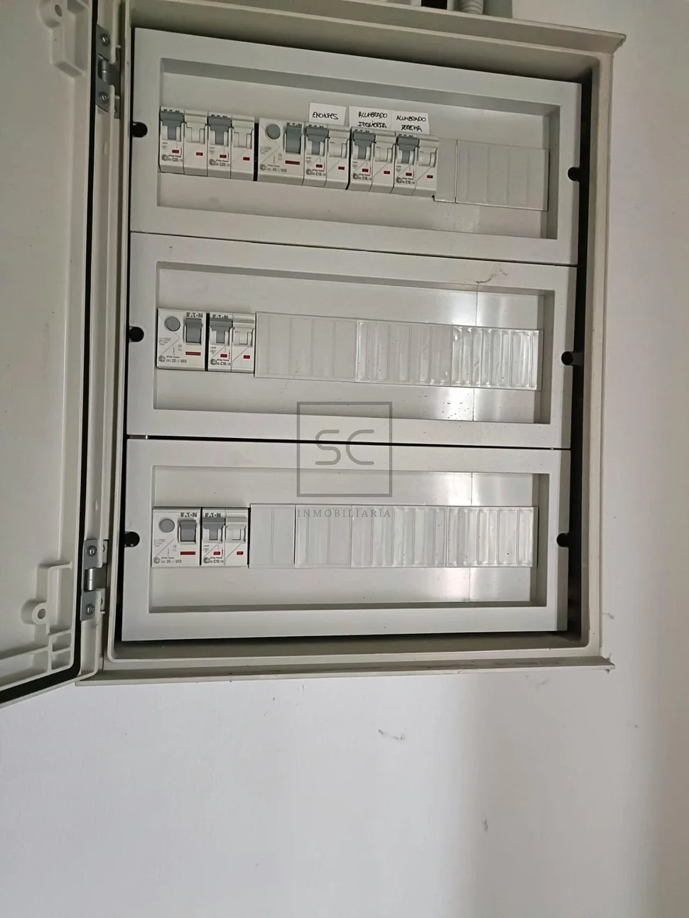 Bajo comercial en a gándara, narón