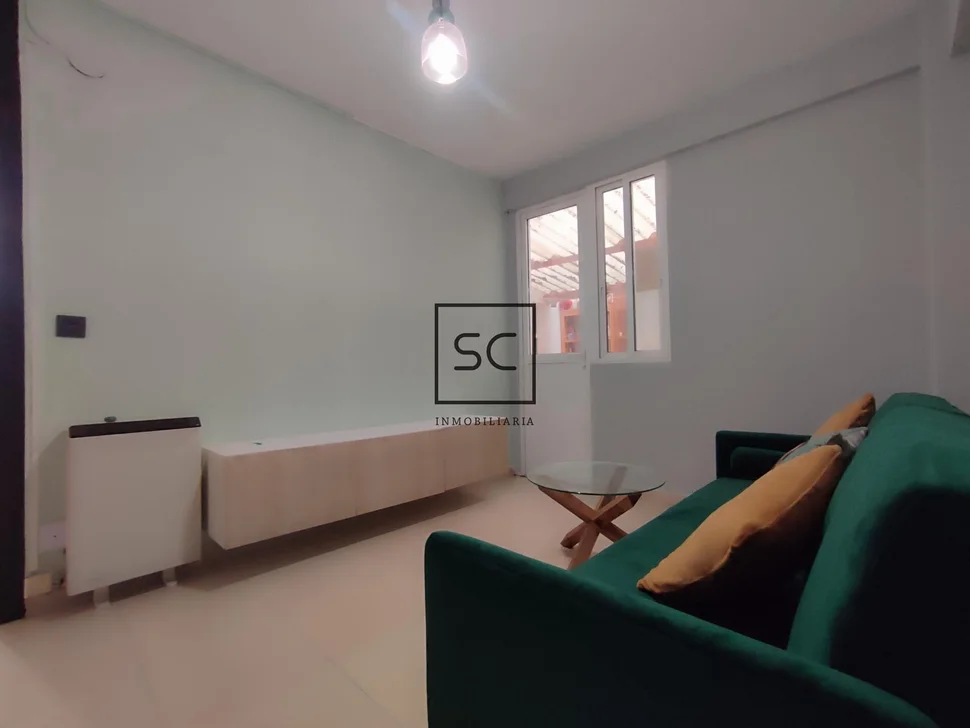 Piso con terraza en el centro de ferrol