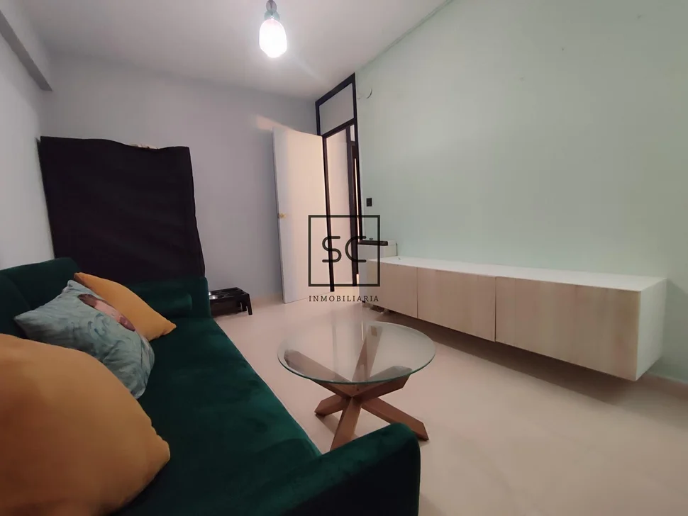 Piso con terraza en el centro de ferrol