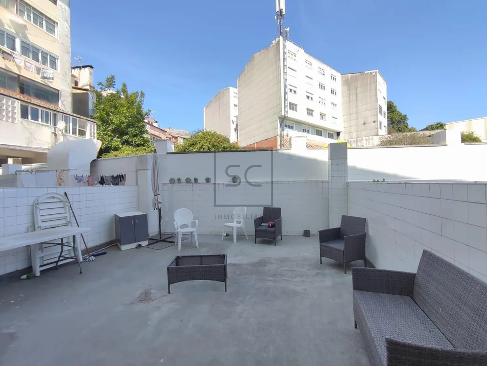 Piso con terraza en el centro de ferrol
