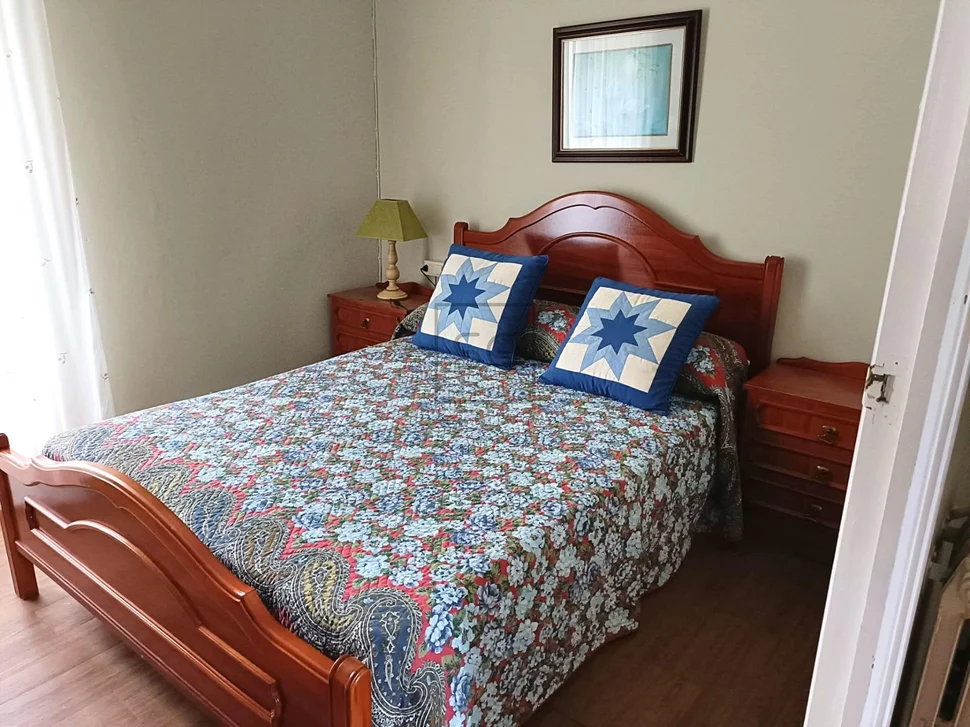 Casa de piedra en sisalde, cedeira