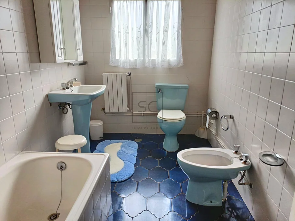 Casa de piedra en sisalde, cedeira