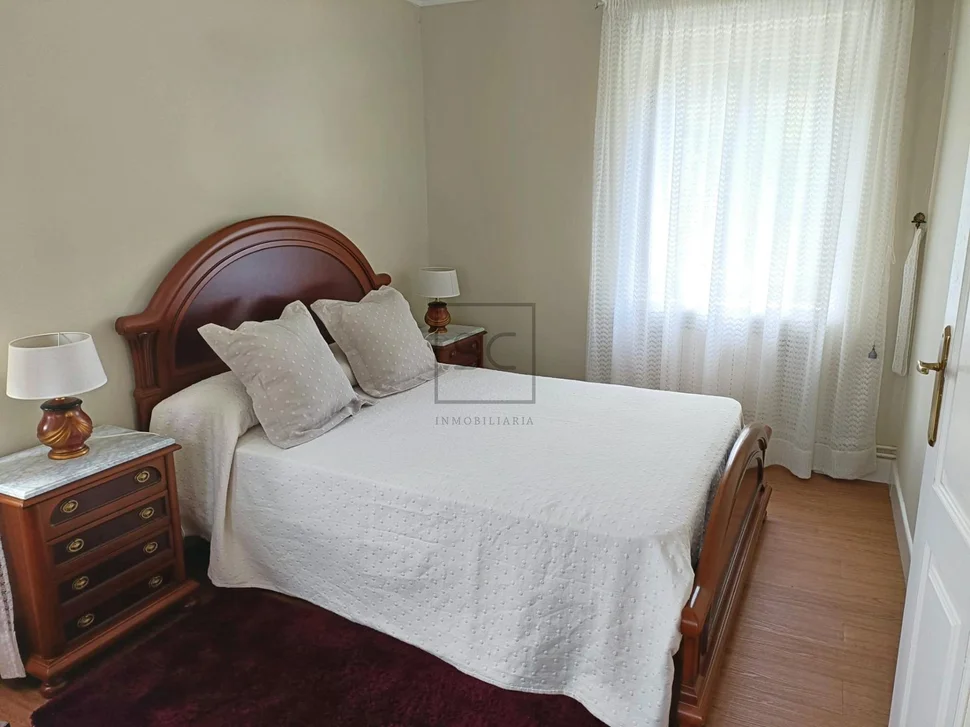 Casa de piedra en sisalde, cedeira