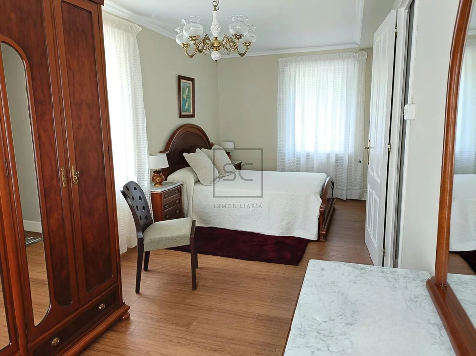 Casa de piedra en sisalde, cedeira