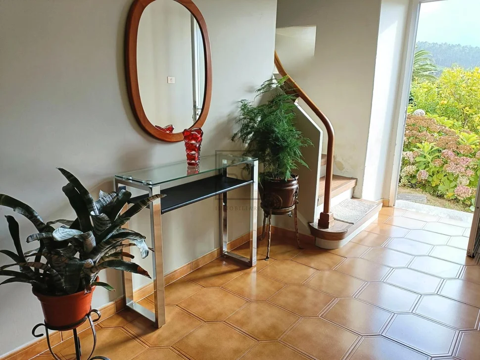 Casa de piedra en sisalde, cedeira