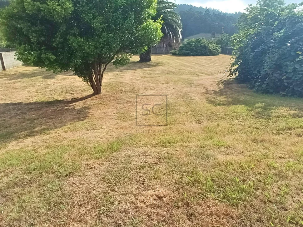 Casa de piedra en sisalde, cedeira