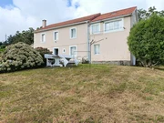 Casa de piedra en sisalde, cedeira