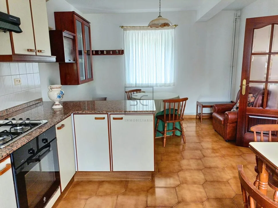 Casa de piedra en sisalde, cedeira