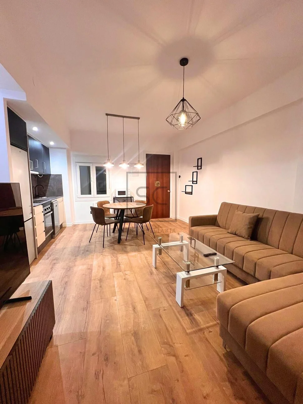 Piso con 4 habitaciones en ferrol