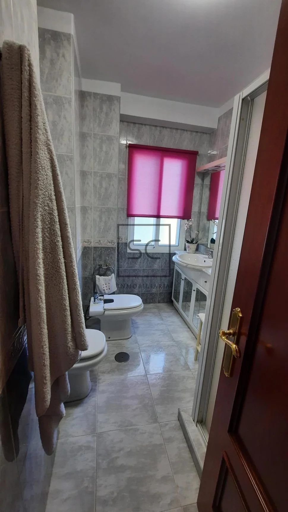 Amplio piso con ascensor en caranza