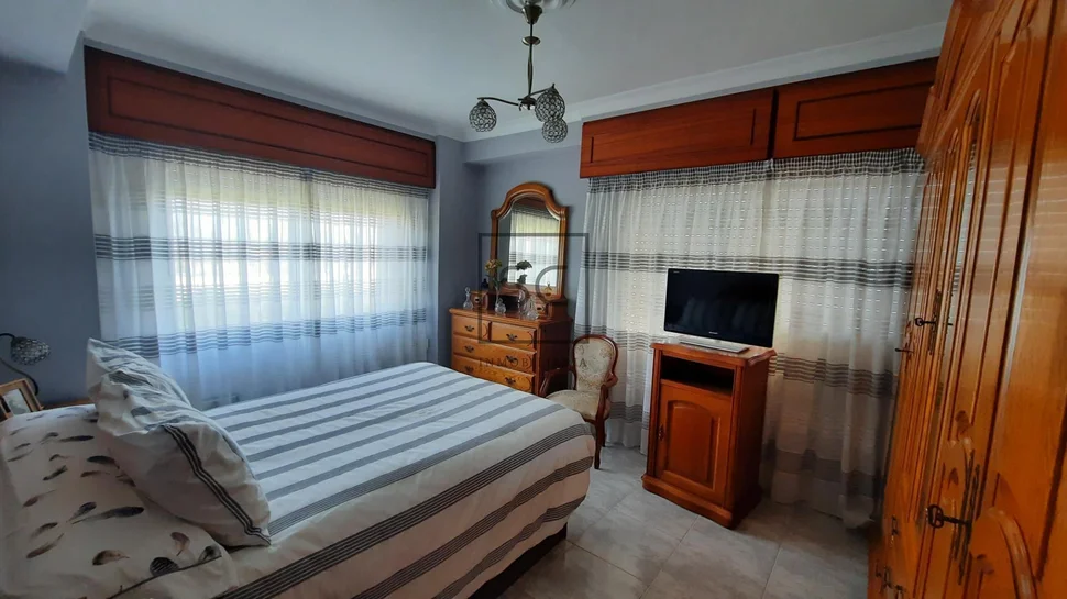 Amplio piso con ascensor en caranza