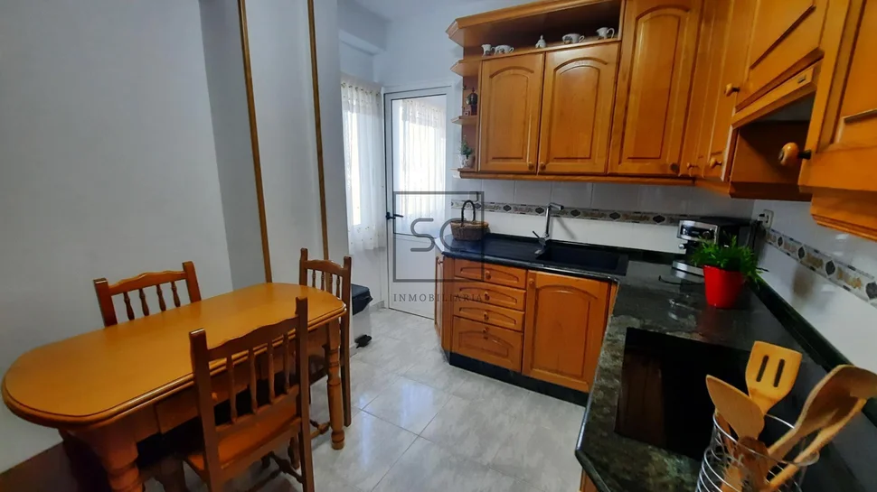 Amplio piso con ascensor en caranza